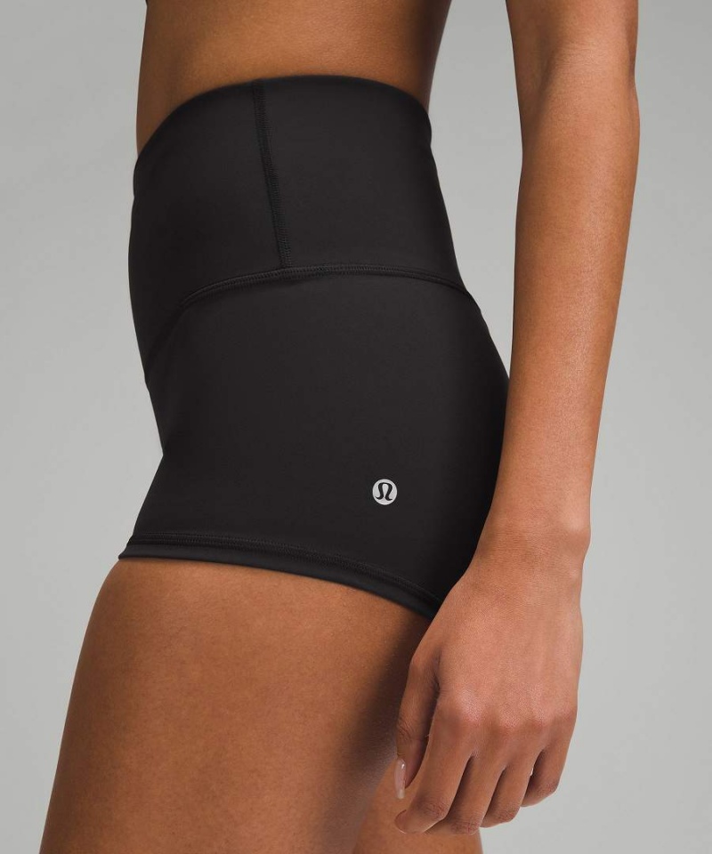 Short Lululemon Wunder Train High-Rise 2
