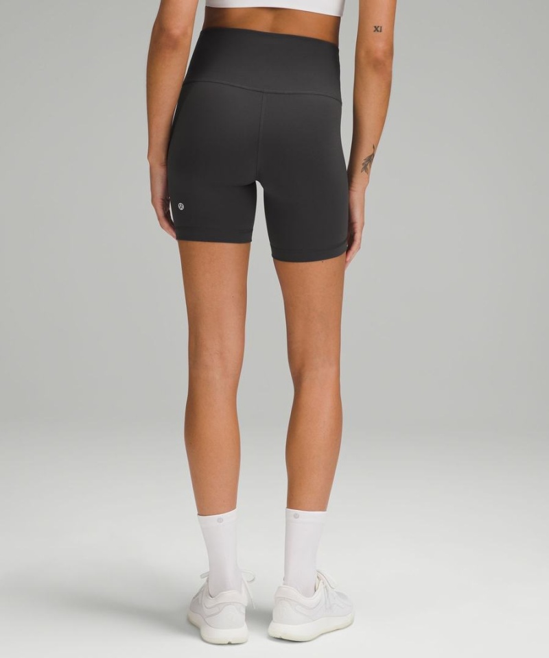 Short Lululemon Wunder Train High-Rise 6