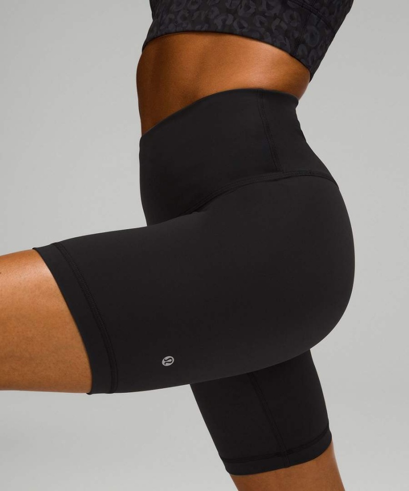 Short Lululemon Wunder Train High-Rise 8