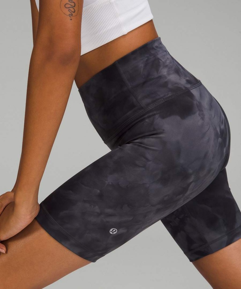 Short Lululemon Wunder Train High-Rise 8