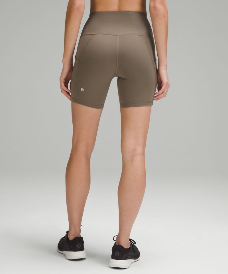 Short Lululemon Wunder Train High-Rise with Pockets 6