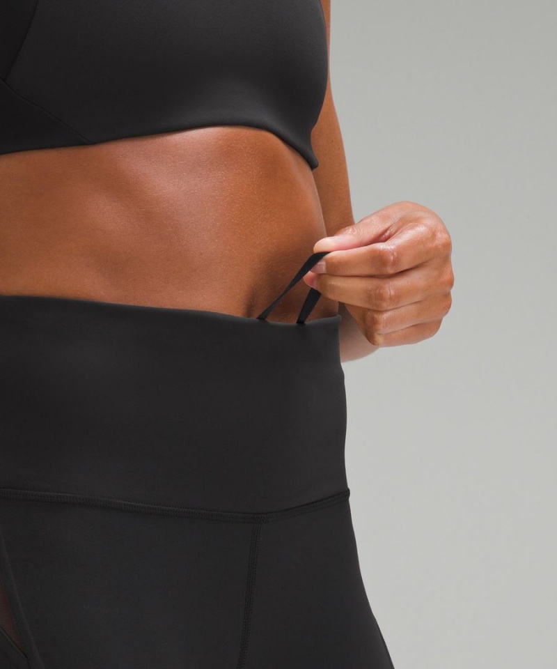 Short Lululemon Wunder Train Mesh Panel High-Rise 6