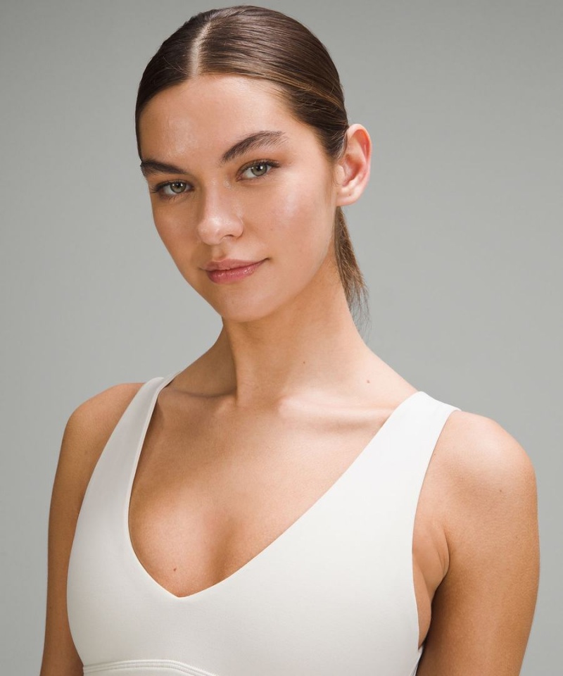Sujetador Deportivo Lululemon Align™ V-Neck Bra Light Support, A/B Cup Mujer Beige Chile | 748VTWQPA