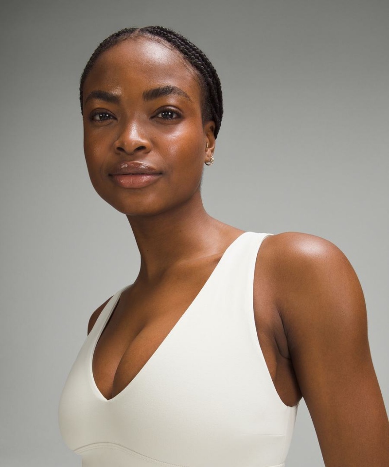 Sujetador Deportivo Lululemon Align™ V-Neck Bra Light Support, C/D Cup Mujer Beige Chile | 123NFMHYI