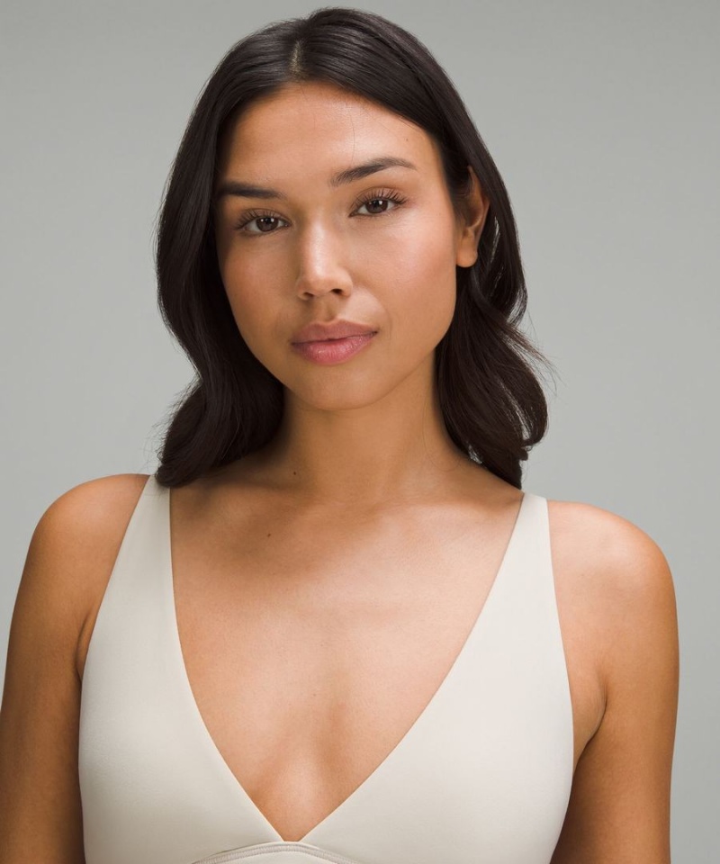 Sujetador Deportivo Lululemon Wundermost Ultra-Soft Nulu Triangle Bralette A–D Cups Mujer Marrones Chile | 718DCKXPW